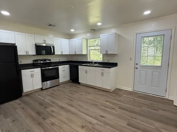 Fairfield Street - 517, 517 Fairfield St, Harrisburg, PA 17109