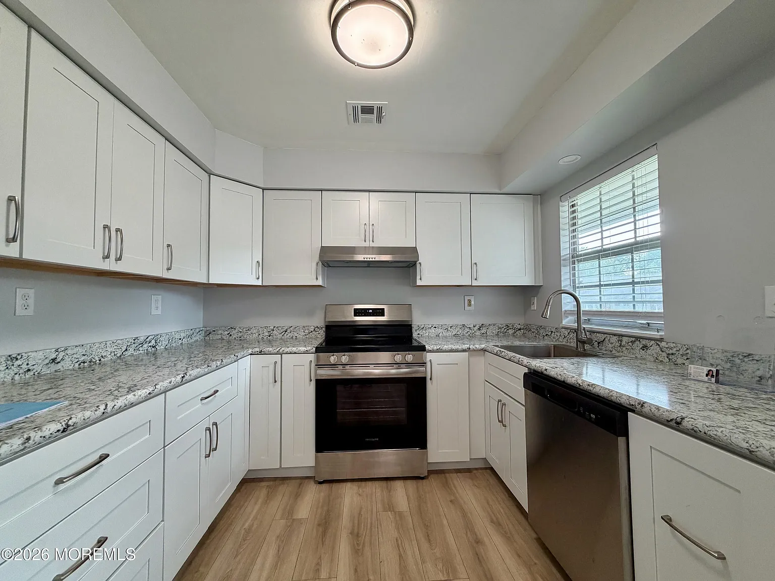 2 bed, 1246 sqft, $2,250 — Photo 3