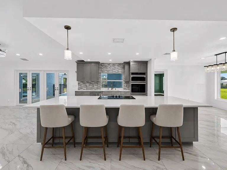 2101 SE Bisbee St — Photo 44