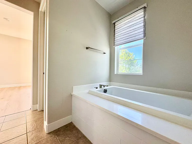 333 Sawbuck — Photo 38