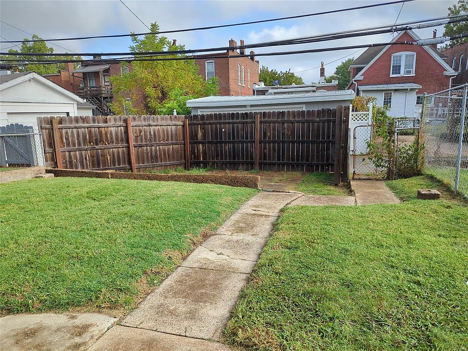 2nd image of 615 Fillmore St