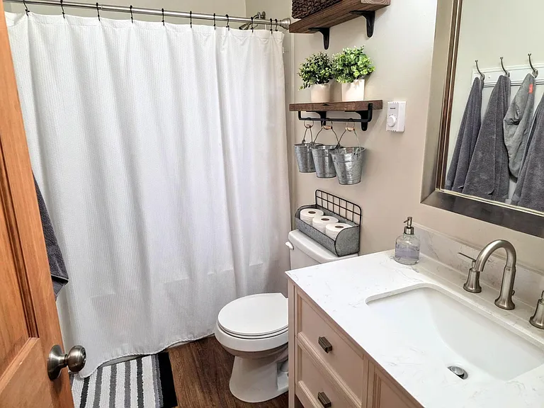 2nd Floor - Bathroom 2