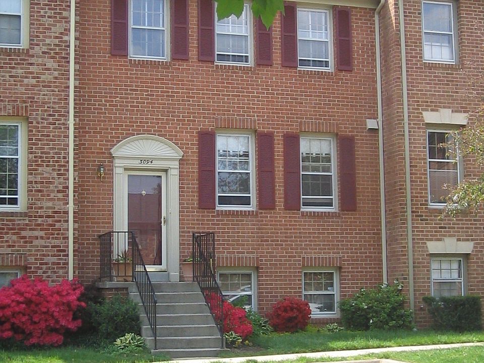 1st image of 3094 Bradford Wood Ct