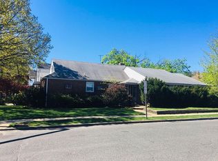 255 Nassau Blvd #1, Garden City, NY 11530