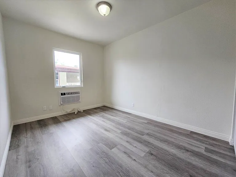 2713 N Central Ave #2715 — Photo 7