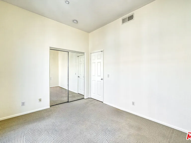1133 Jewett Dr — Photo 15