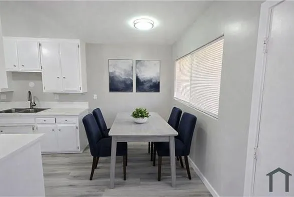 362 E Louise St #6 — Photo 3