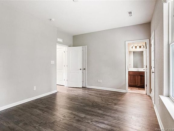 5th image of 704 Prosperity Ct