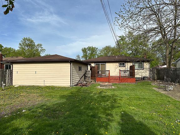 2nd image of 18339 Floral St