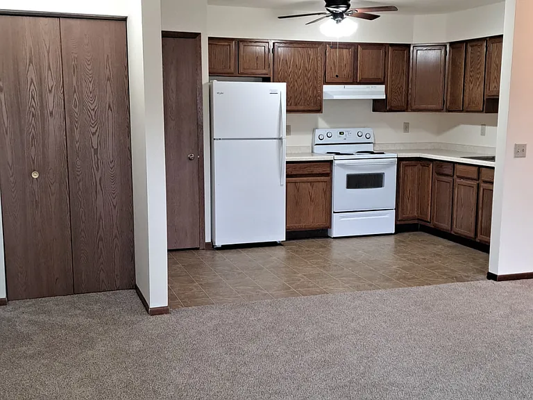 429 Pine St #8 — Photo 4