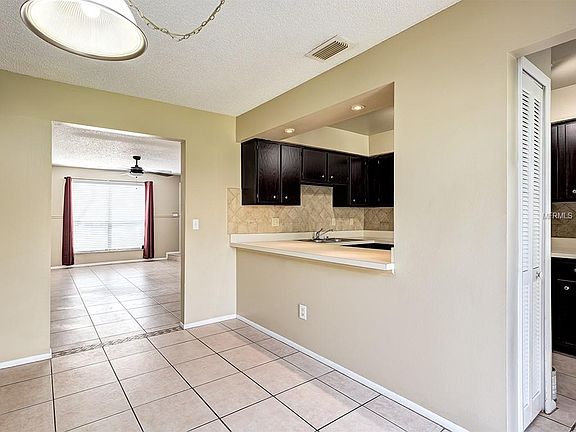 5th image of 602 Casa Park O Ct