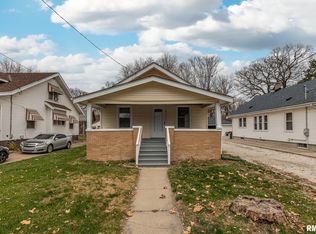 913 W Armstrong Ave, Peoria, IL