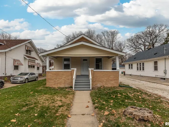 913 W Armstrong Ave, Peoria, IL 61606