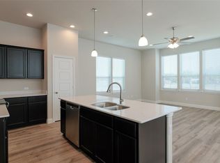 1932 Bel Air Dr, Arlington, TX 76010