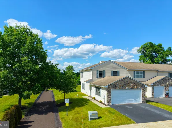 2521 Emerald Ln, Quakertown, PA 18951