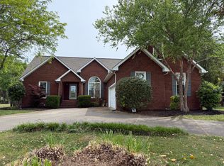 1818 Newton Ave, Murfreesboro, TN 37129