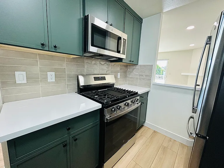 920 Venice Blvd — Photo 14