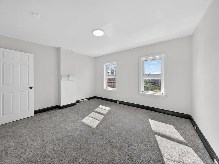 835 N Spruce St — Photo 25