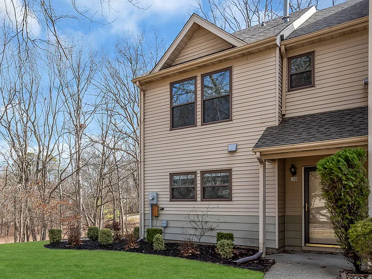 30 Eucalyptus Ct — Photo 3