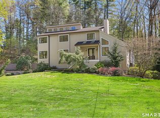 286 Strobel Road, Trumbull, CT 06611