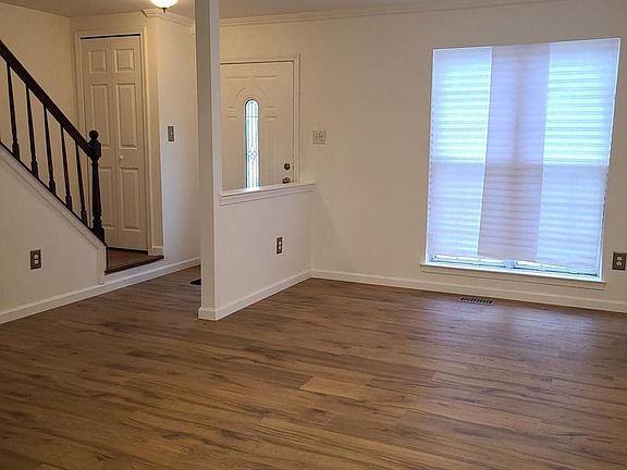 4th image of 2224 Prince Of Wales Ct