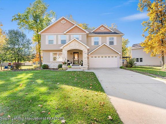 3rd image of 1218 Sweetgrass Dr