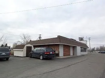 909 S Main St photo 1