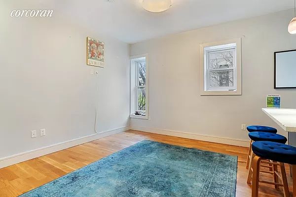 1st image of 1078 Park Pl APT 2