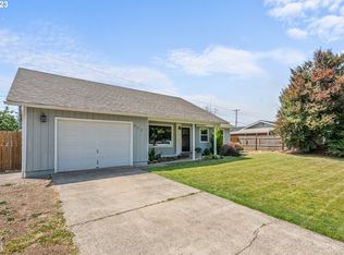 872 56th St, Springfield, OR 97478