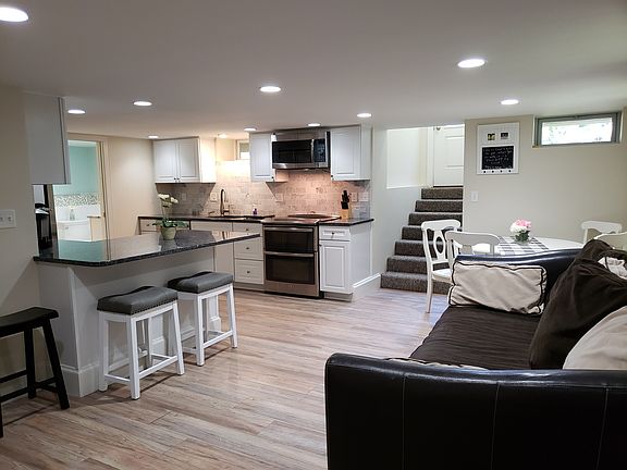 3rd image of 145 Greenwood Ave #1