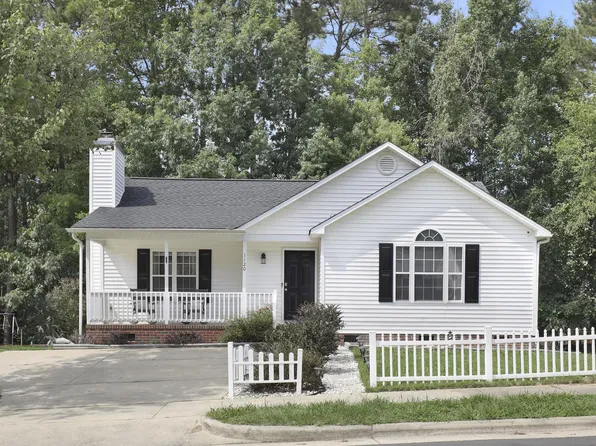 1120 Curtiss Dr, Garner, NC 27529