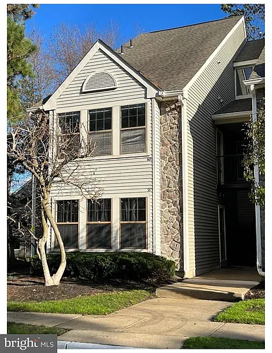60 Summit Ct Photo 1