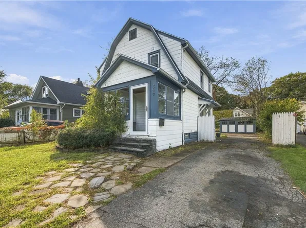 352 Estall Rd, Rochester, NY 14616