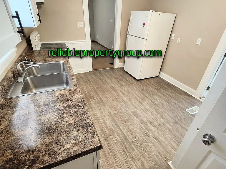 436 E Taber St — Photo 8