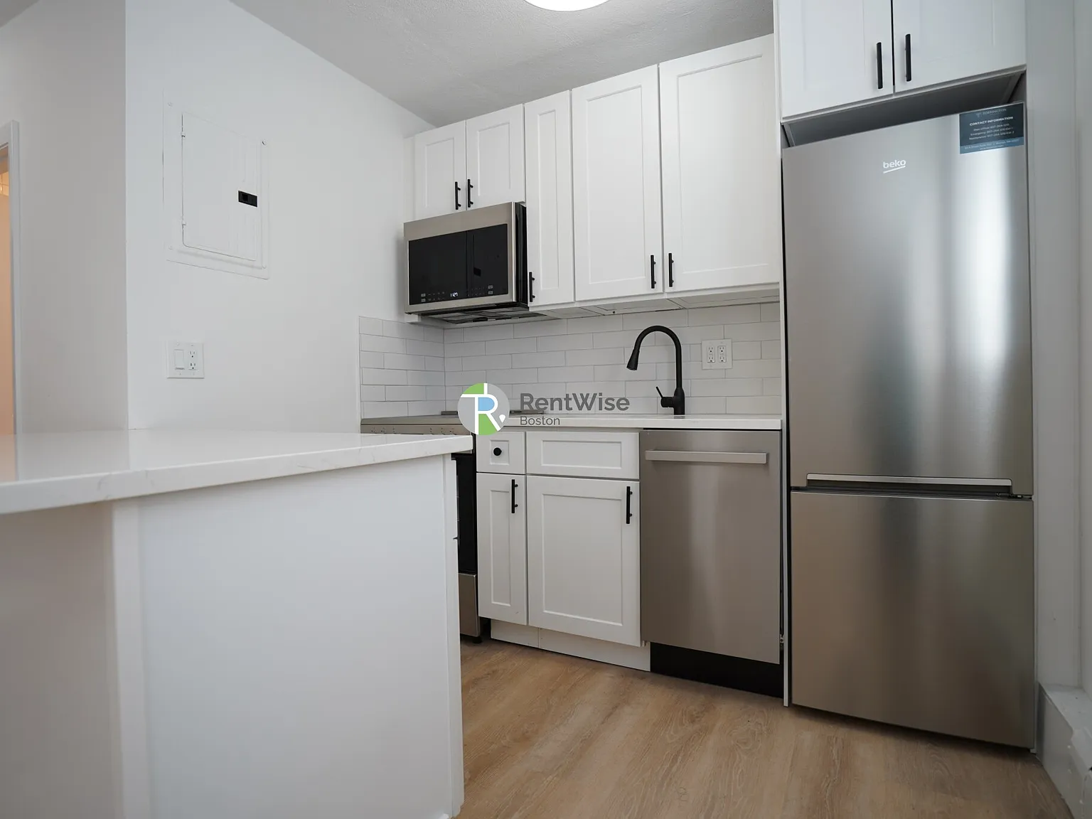 Studio, 1200 sqft, $2,350 — Photo 3