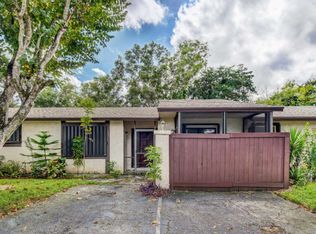 121 Conaskonk Cir, Royal Palm Beach, FL 33411