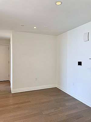 5th image of 460 W 42nd St APT 59G