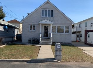 122 Jerome Rd, Staten Island, NY 10305