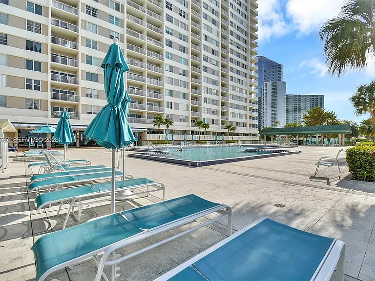 300 Bayview Dr #1711 — Photo 24