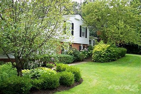 2nd image of 3291 Parkland Dr