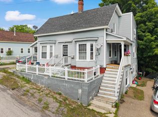 11 Orange St, Farmington, NH 03835