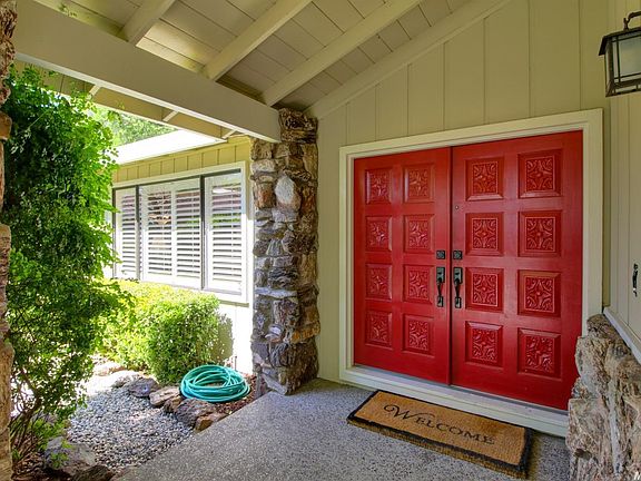 3rd image of 670 Riverlake Way