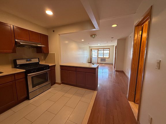 3rd image of 116 Bay 43rd St Floor 2