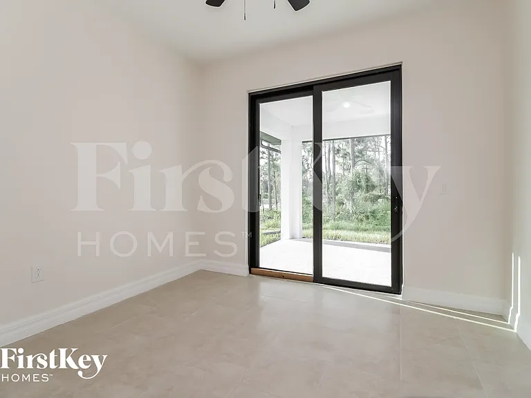 711 Nimitz Blvd — Photo 12