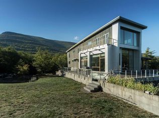 37 Ledgesite Rd, Saugerties, NY 12477