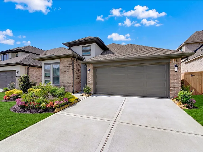 9624 Mount Brewer Ln — Photo 2