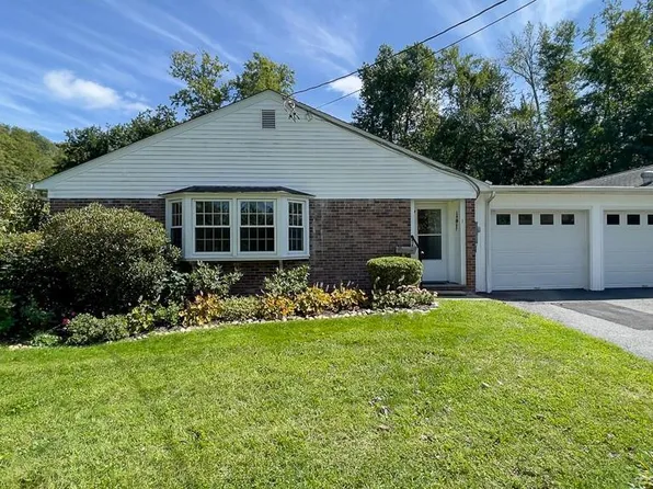 1 Lambert Lane #1, Brookfield, CT 06804