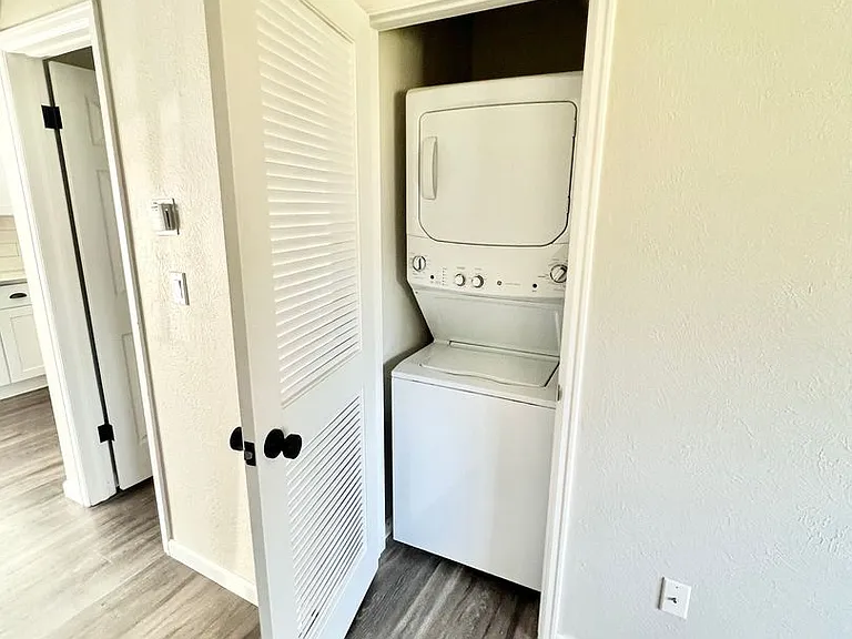 12th Lane Townhomes — Photo 5