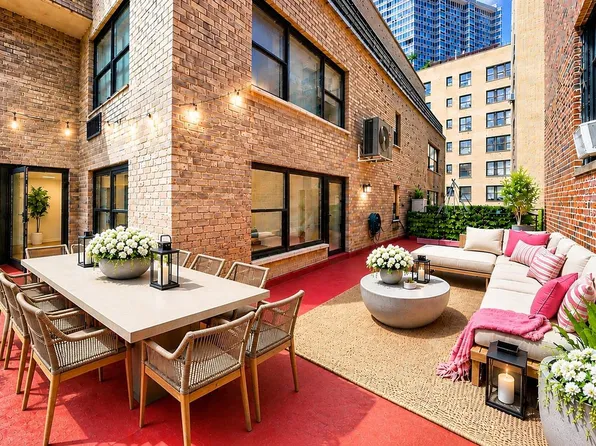 412 East 55th Street image 1 of 16