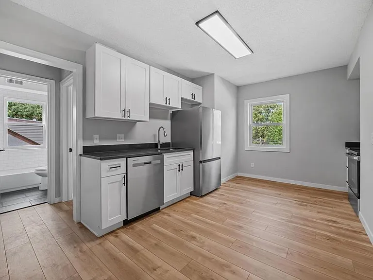 3379 Brownlow Ave #1 — Photo 2